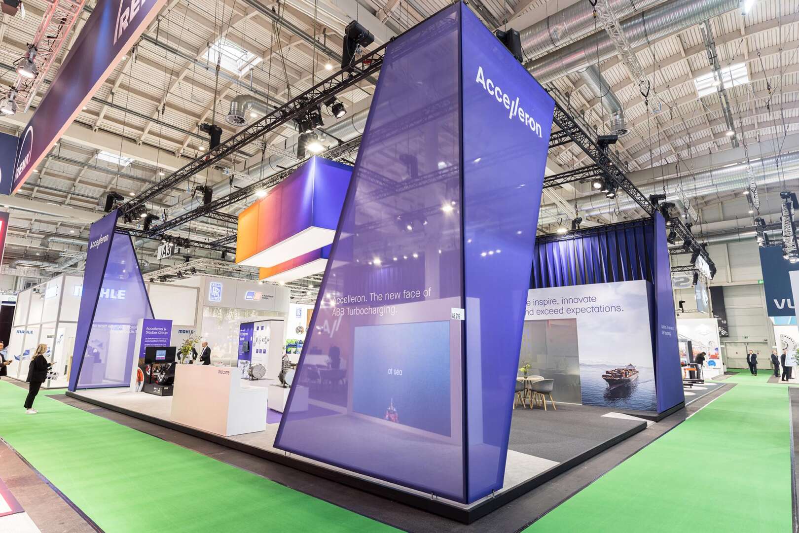 Exhibition Stand for Accelleron at the SMM Trade Show. Design and Standbuilding by Eldee Expo Experts.