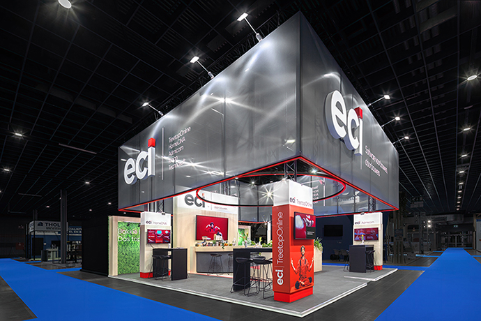 ECI Software Solutions - Treetop op Bouwbeurs. Visueel statement in de beurshal