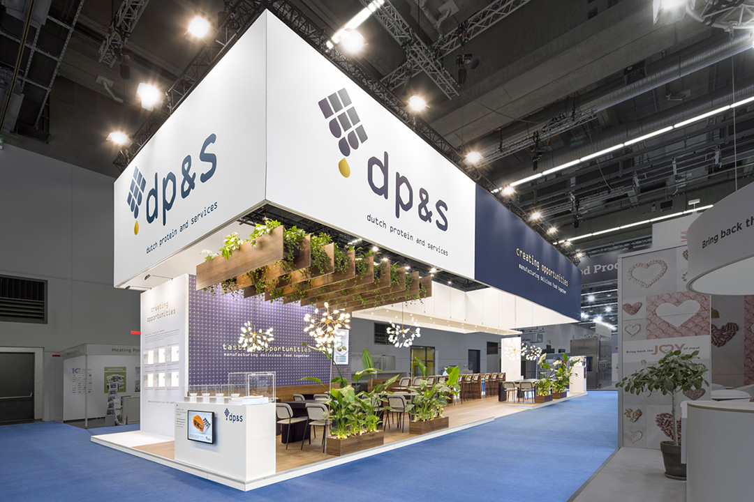 Voor onze klant DP&S (Dutch Protein & Services) realiseerden we een innovatieve beursstand tijdens IFFA Frankfurt.